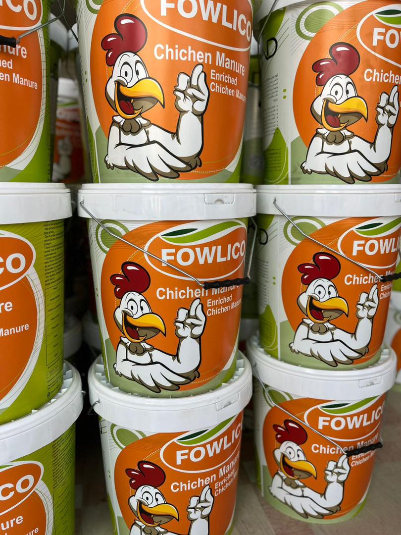 WhatsApp Image 2025-11-10 at 23.28.33 کود پودری فولیکو مرغی دکاموند - تصویر 1